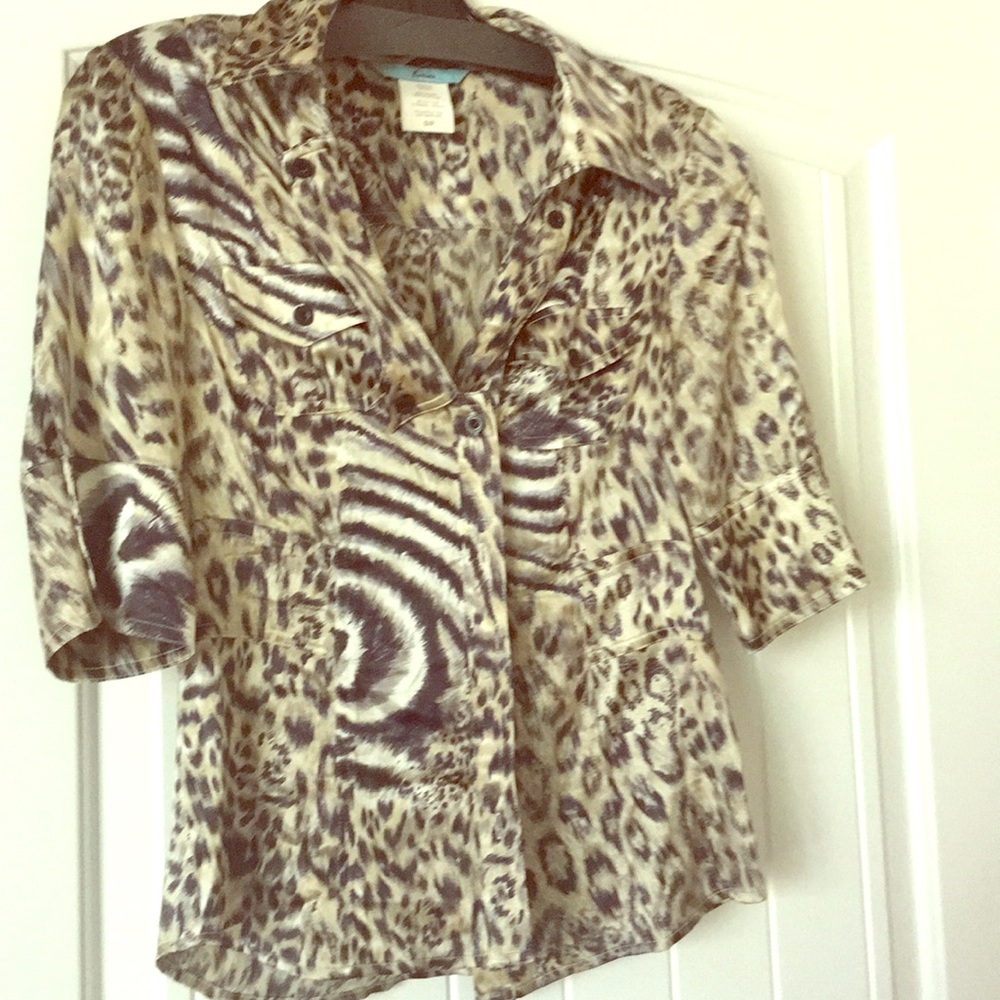 Marciano shirt V neck leopard Nastygal super sexy!